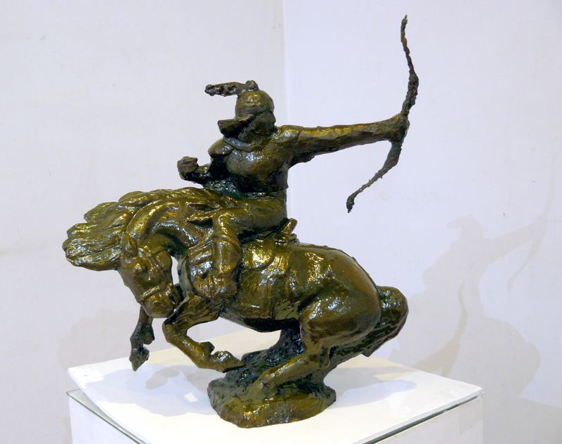 Монгуш скульптура